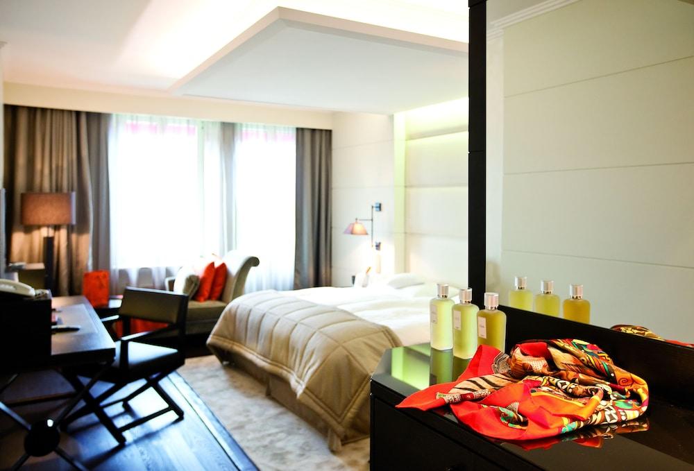 로잔 팰리스 호텔 외부 사진 A room at the Mandarin Oriental, Munich