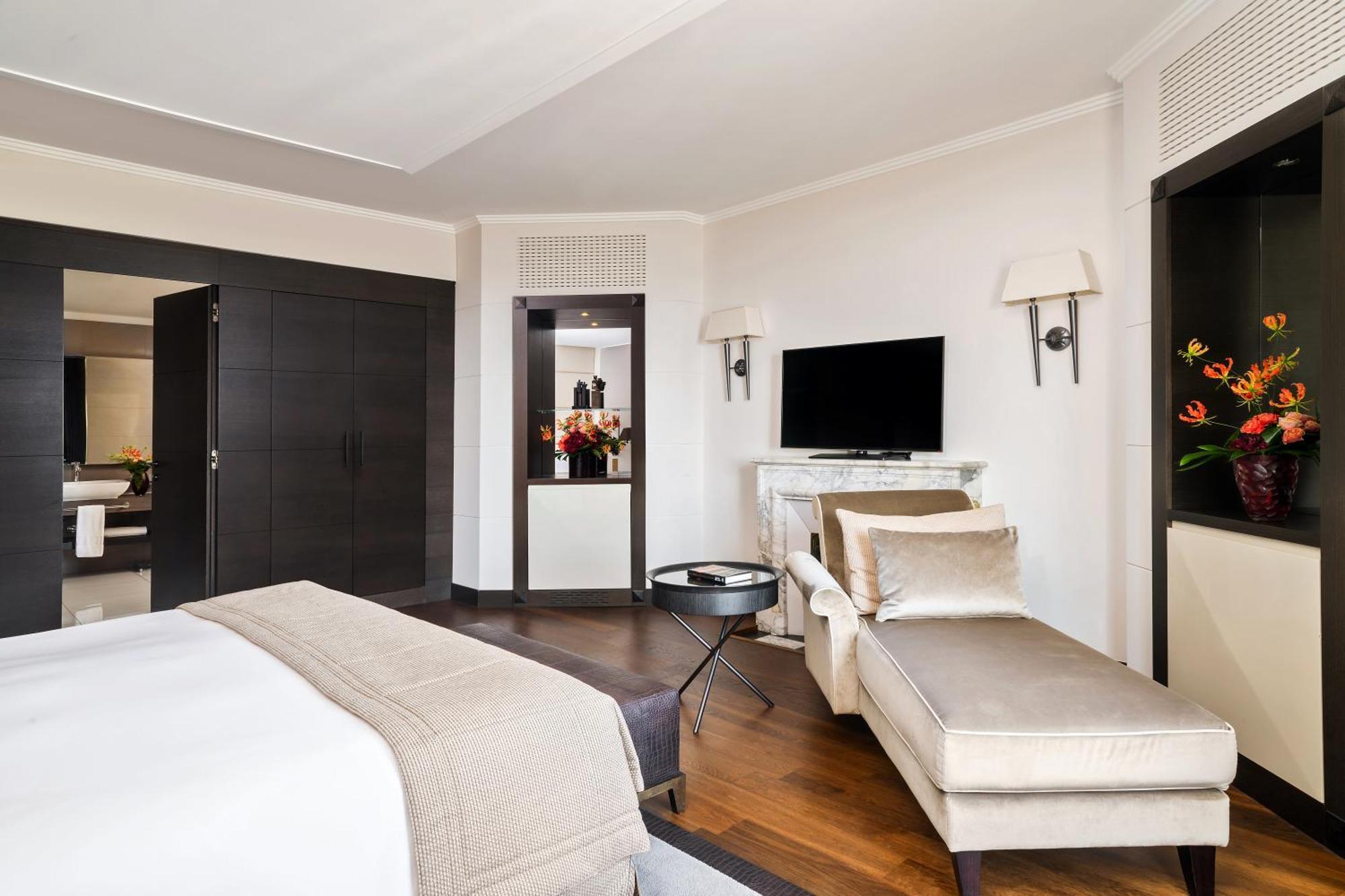 로잔 팰리스 호텔 외부 사진 A suite at the Mandarin Oriental, Munich